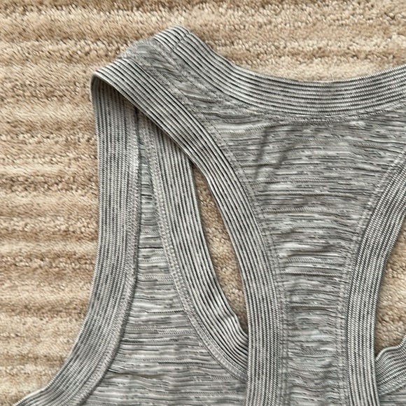 Athleta MOMENTUM SEAMLESS TANK Space Dye Racerback Tank Top Size Small - Picture 5 of 11